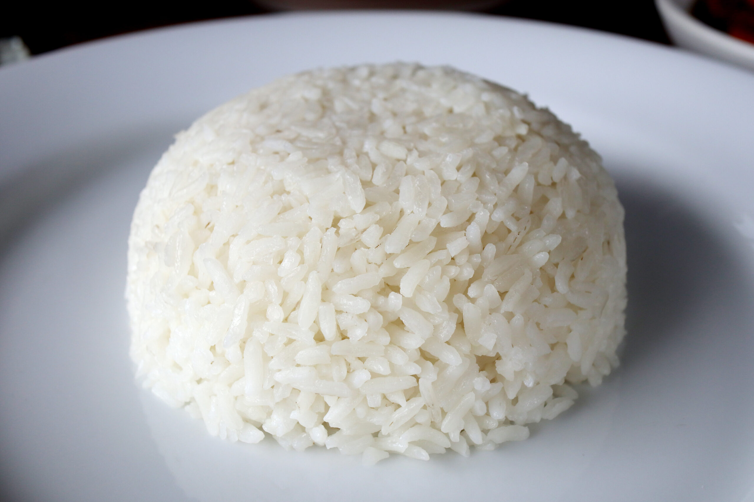 Nasi_dibentuk_bulat